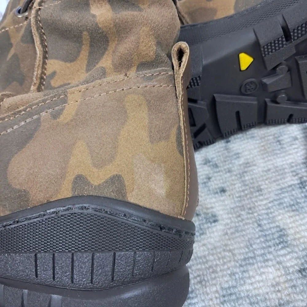New OTBT Women's‎ 7/38 FANFARE MIMETIC BOOTS Ice Cleats Snow Stabilization Camo